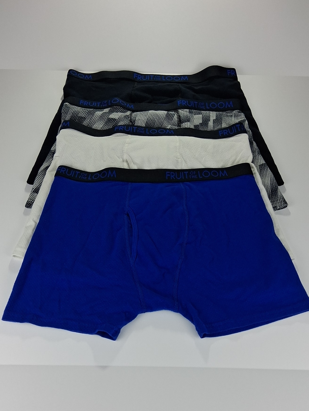Boys 4-Pack Fruit Of The Loom Boxer Briefs Size XL Extra Large Assorted Colors